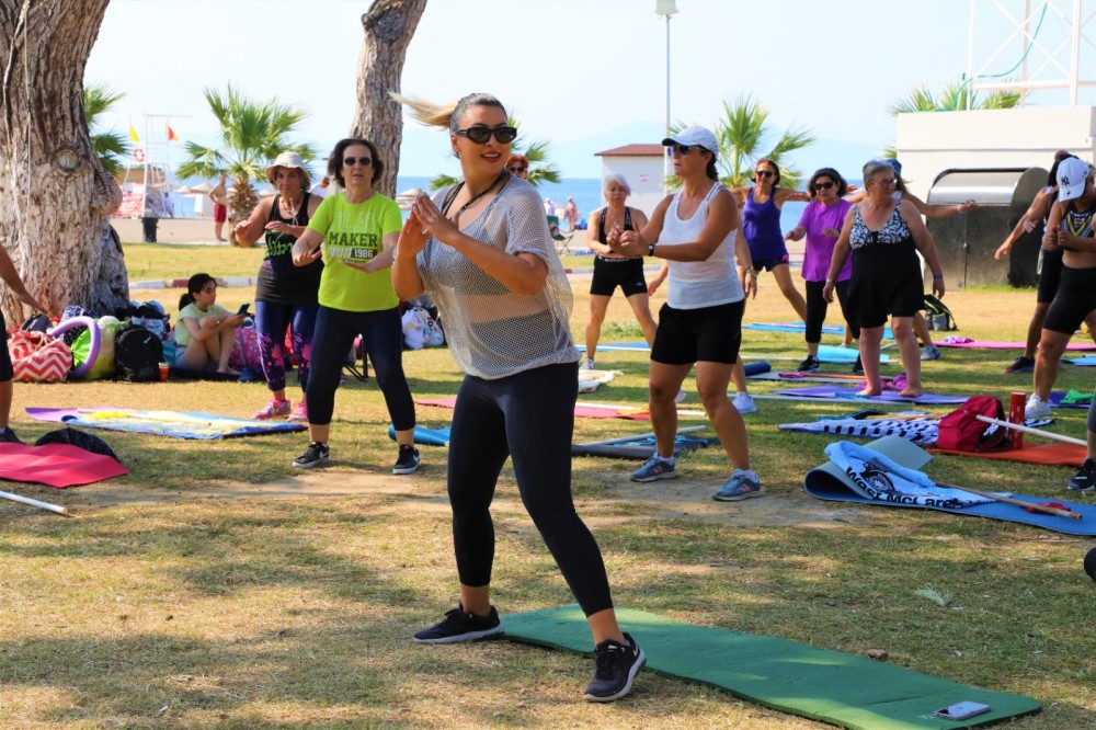 menderes belediyesi nin pilates kurslari buyuk ilgi goruyor